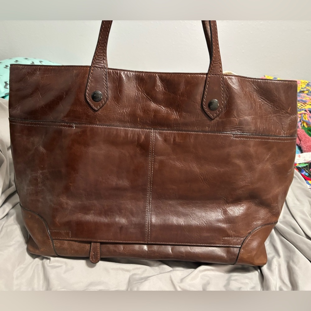 Frye Rich Brown Leather Melissa Traveler Weekend Tote with luggage handle sleeve - Picture 2 of 9